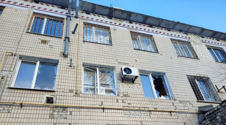 ВСУ продолжают бить по территории ЛНР: повреждён автомобиль гражданских