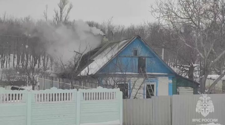 Пенсионерка в ЛНР едва не лишилась жизни из-за замыкания электропроводки: спасатели успели вовремя