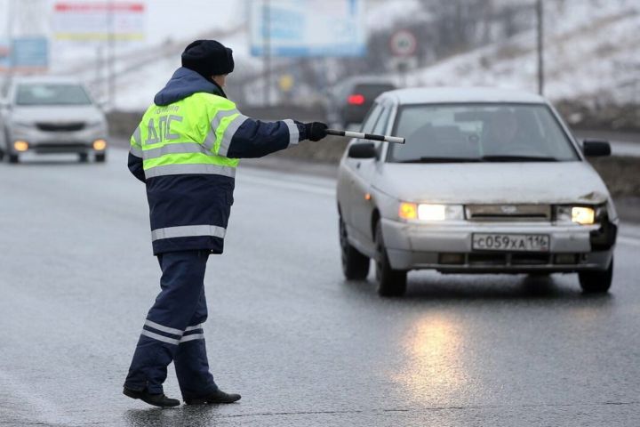 Массовые проверки и штрафы: в РФ могут усилить контроль за старыми авто