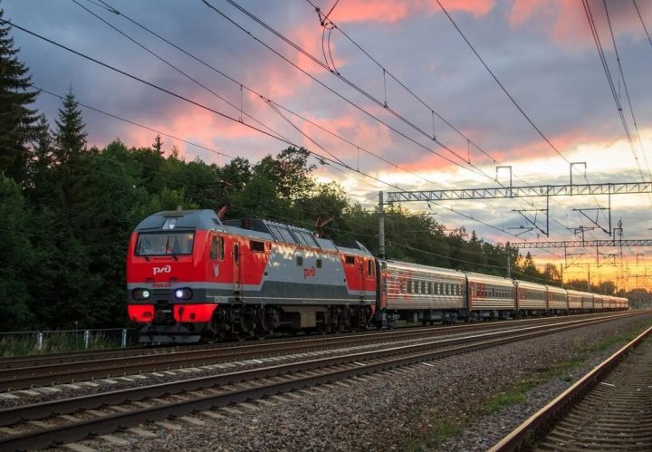 Через Донбасс запустят поезда из Москвы и Санкт-Петербурга в Симферополь