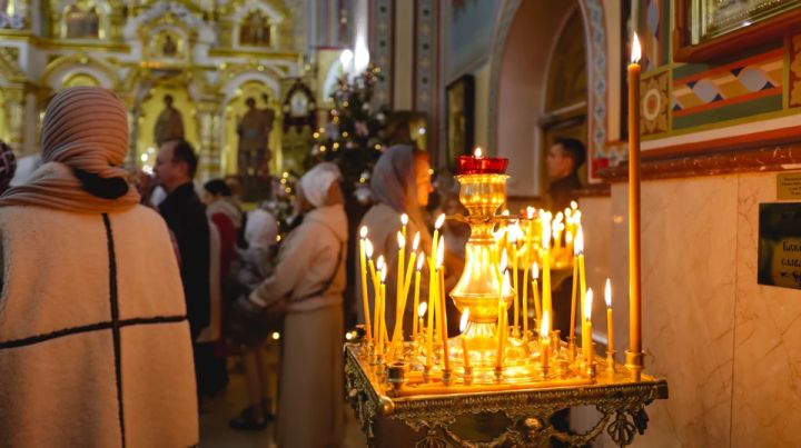 Православные верующие ЛНР празднуют Благовещение: приметы, что можно и нельзя делать в этот день