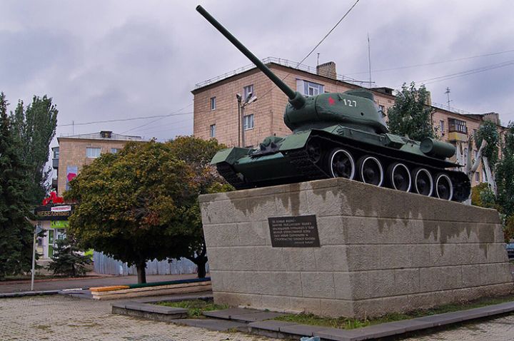 Танк-Т-34 – памятник гражданскому подвигу краснодонцев