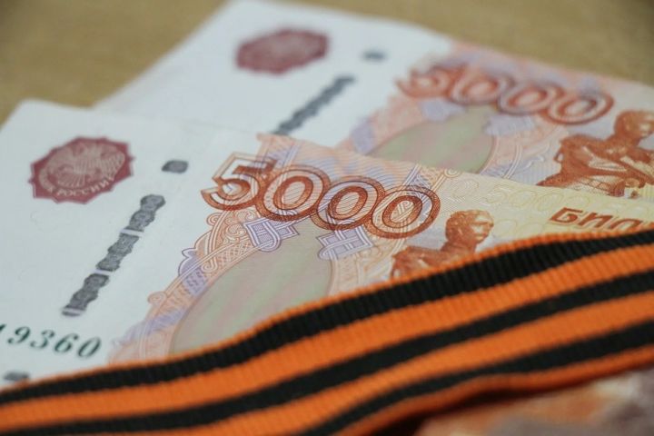В ЛНР начата выплата помощи ко Дню Победы: кто может получить её?