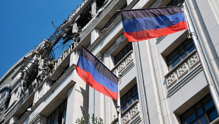 В Донецке спустя 11 лет возобновил работу ЖД-вокзал: оттуда отправился поезд до Ростовской области