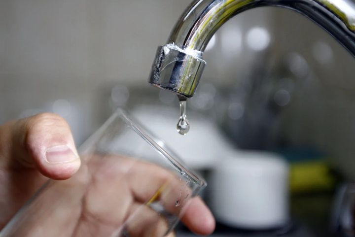 Пришла жара - остаёмся без воды: масштабное отключение воды будет в ЛНР и 27 мая