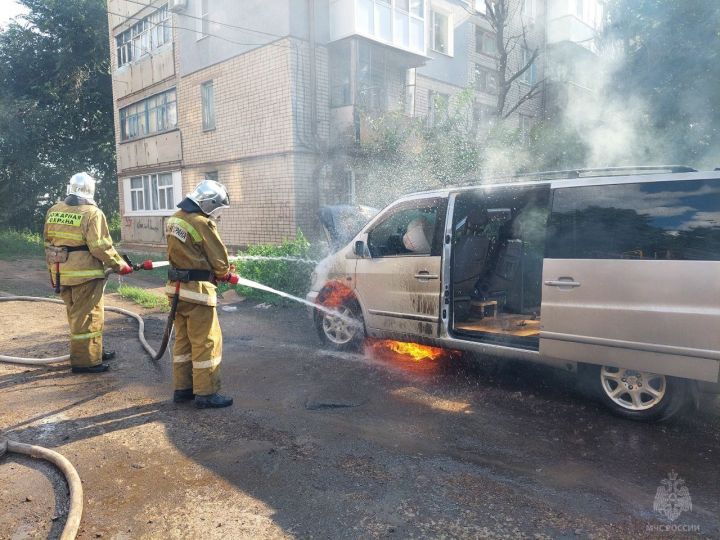 Свердловчанин остался без авто из-за того, что неправильно поменял шланг