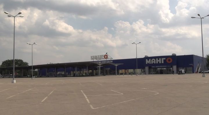 Неизвестный требовал 5 млн и угрожал взрывом: подробности эвакуации из «Манго»