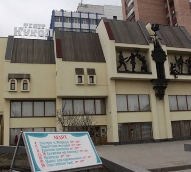 Нужен реальный срок. Прокуратура требует отправить за решётку экс-директора луганского театра кукол