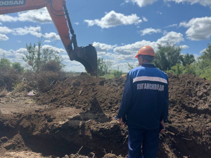 Один из районов ЛНР остался без воды из-за аварии: когда восстановят подачу? 