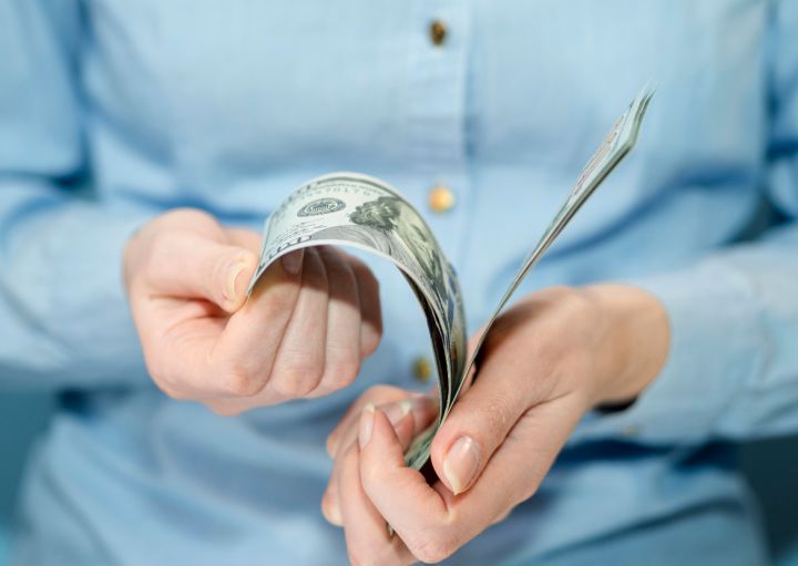 Поднимать зарплату каждые 3 месяца могут обязать работодателей в России 