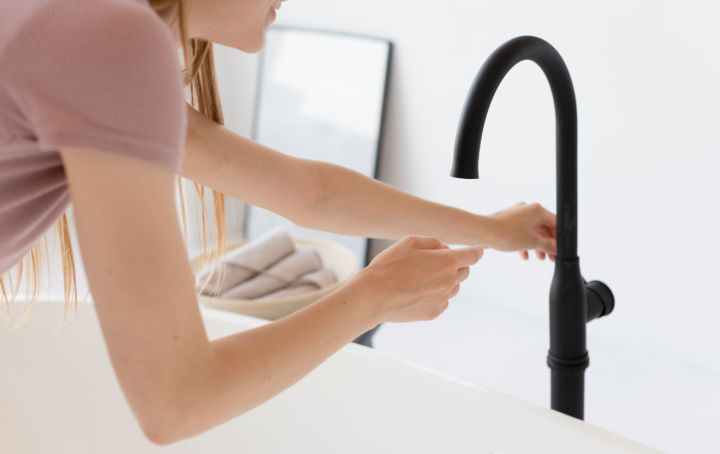 В части Луганска ограничили подачу воды: когда ждать её восстановления?