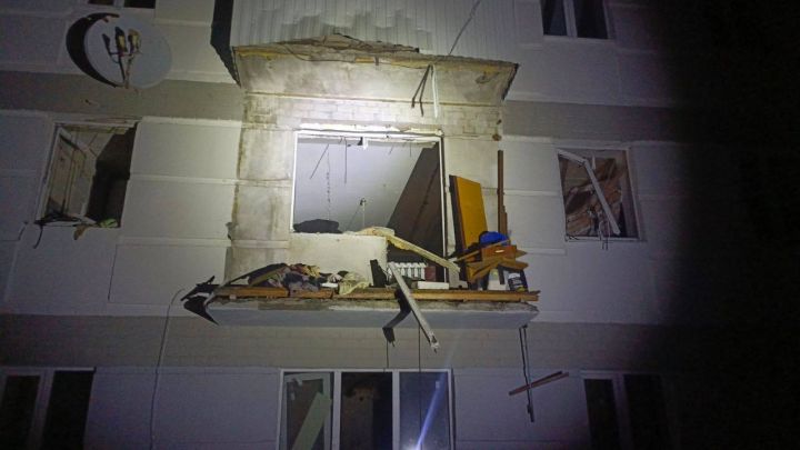 Очередной взрыв газа произошёл в многоэтажке ЛНР: дом частично разрушен, есть пострадавший 