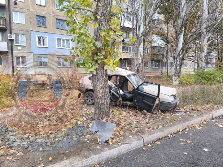 Авто всмятку: пьяный 17-летний парень устроил ДТП в Свердловске