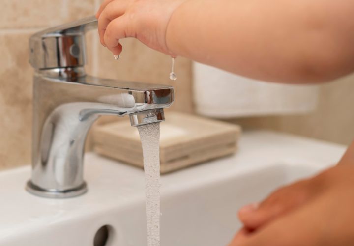 В ЛНР 27 октября снова возможны отключения воды: опубликован список адресов