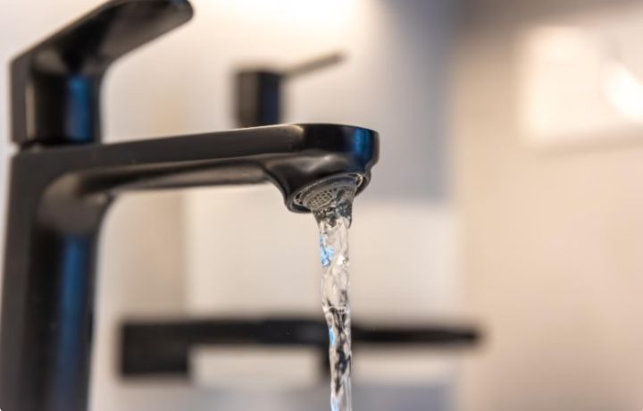 Два города в ЛНР останутся без воды до 29 октября. Кому сделать запас?