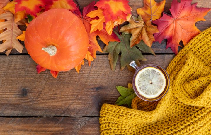 Тепло, слегка дождливо и туманно: какой погоды ждать жителям ЛНР в последние дни октября? 