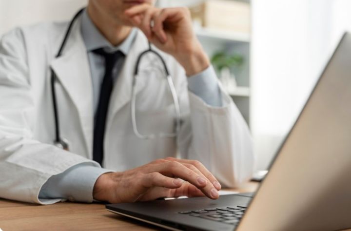 В ЛНР можно будет записаться на приём к доктору онлайн