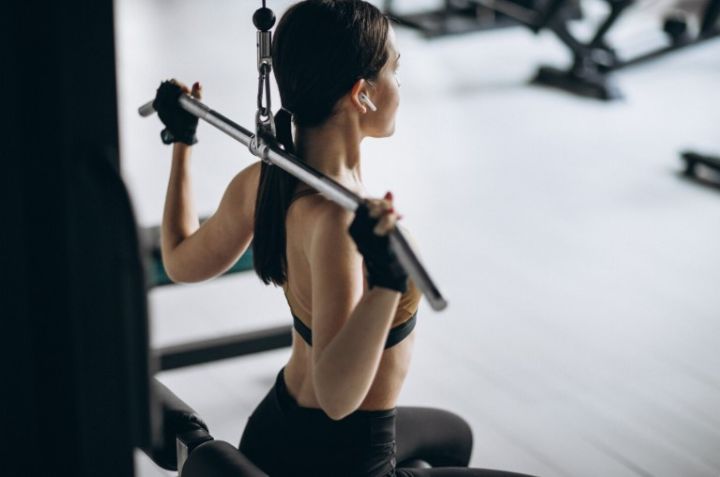 «Работа над собой – это лучший проект в твоей жизни!». О том, как фитнес-тренер из Краснодона помогает горожанам преобразиться