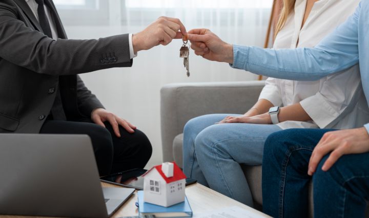 Стало известно, кто в ЛНР сможет получать соцвыплаты на покупку и строительство жилья