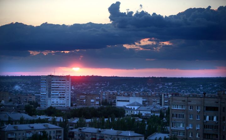 Жильцов многоэтажек ЛНР ждут перемены: в подъездах начнут убирать и поставят новые окна 