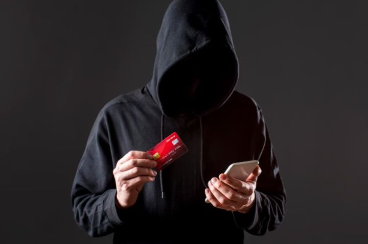 Как не попасться на уловки телефонных мошенников? Советы от краснодонцев