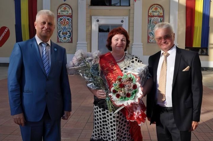 О жизни Валентины Лунгу из Молодогвардейска - враче с 45-летним стажем