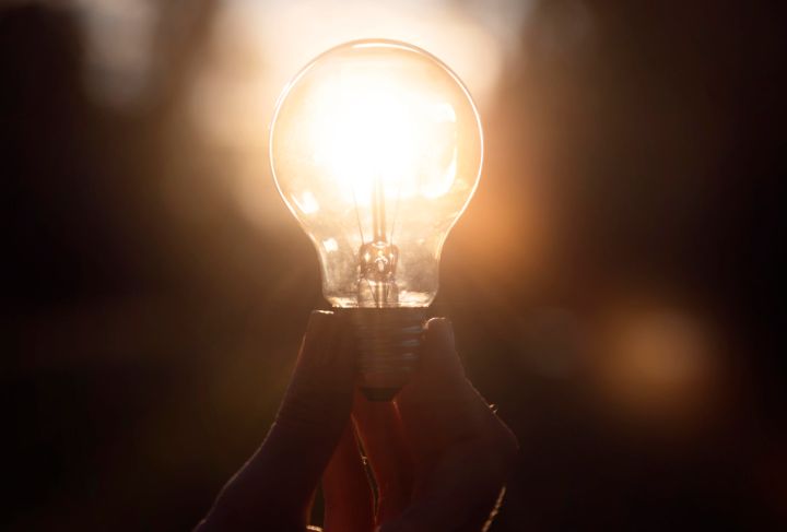 ВСУ ночью массированно атаковали территорию ЛНР: несколько округов остались без света и тепла