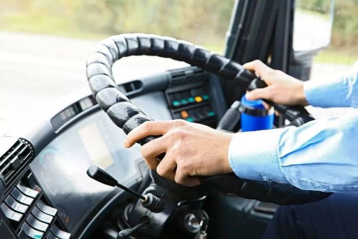 С 9 декабря в Луганске меняются маршруты некоторых автобусов: опубликованы новые схемы