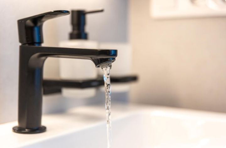 «Лугансквода» дала список адресов на 9 декабря, где могут отключить воду в течение дня