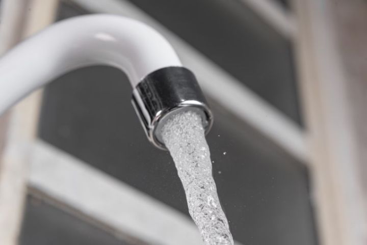 С 1 января в ЛНР повышают тарифы на водоснабжение и водоотведение. Сколько будем платить?