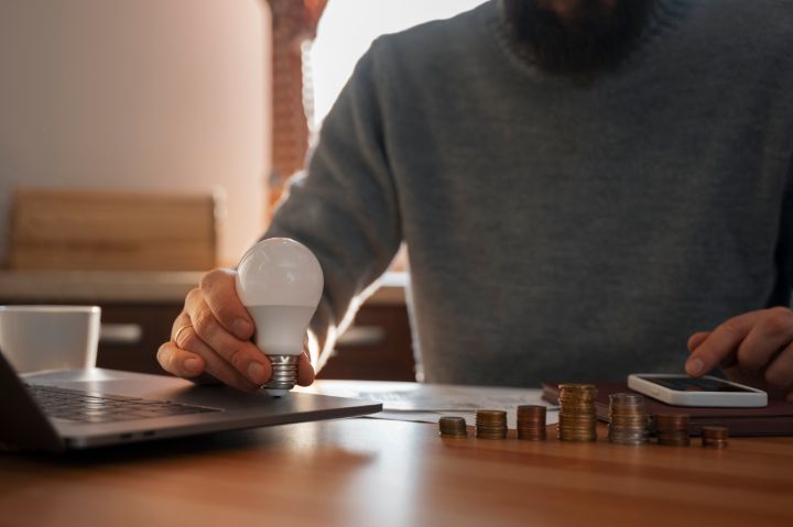 Сколько будем платить за свет в ЛНР в 2026 году: стали известны новые тарифы