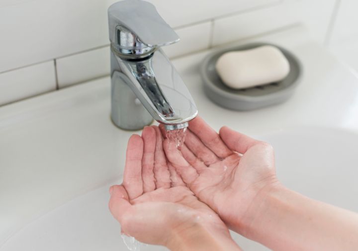 Без воды на неопределённый срок: «Лугансквода» предупредила об отключении в одном из районов 