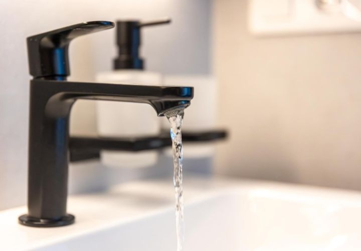 Два города в ЛНР экстренно остались без воды на Рождество