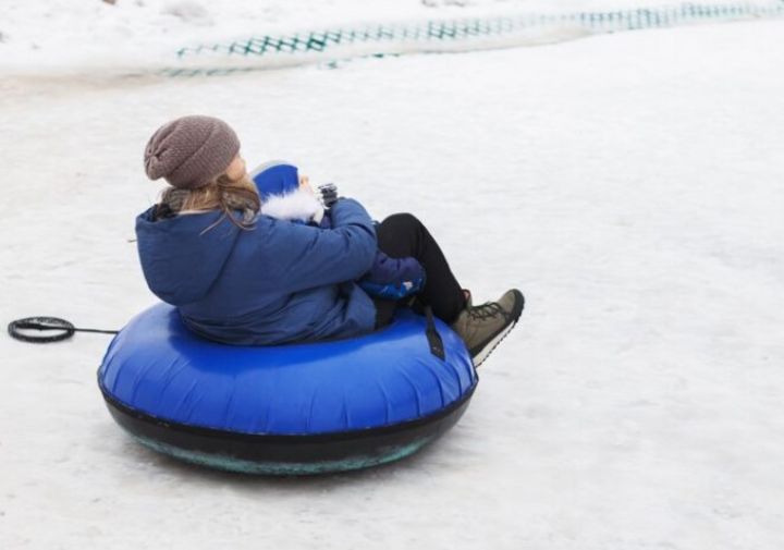 Жителей ЛНР предупредили о серьёзных штрафах за катание на ватрушках