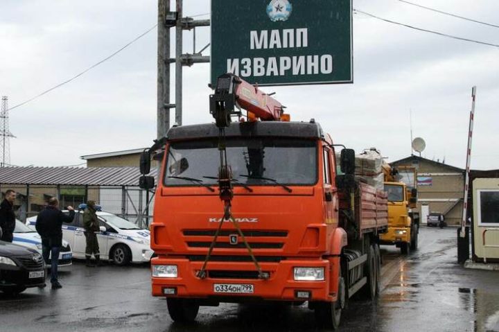Первые строительные бригады из РФ прибыли в Луганск