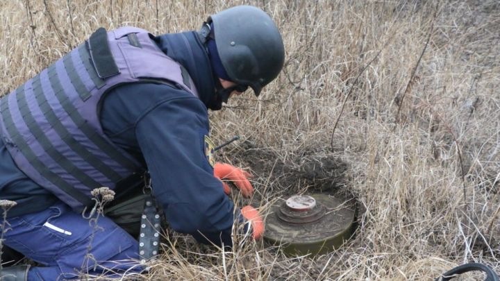 НМ ЛНР предотвратила подрыв химикатов Рубежном