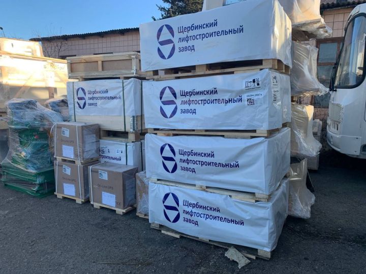 Почти 300 новых лифтов установят в многоэтажках ЛНР в 2026 году: какие города в списке