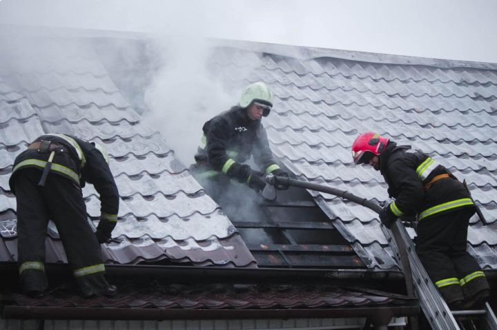 На улице Крымской в Луганске случился пожар, есть погибшие