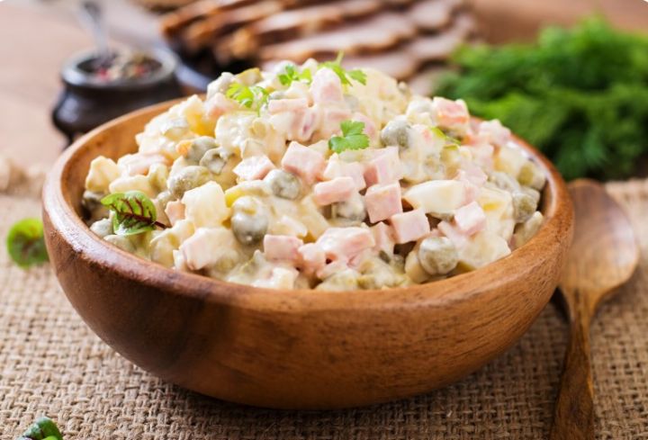 Как изменился праздничный стол у краснодонцев? Опрос