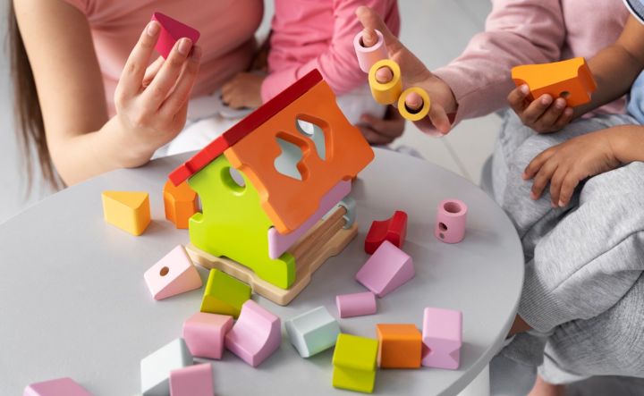 Детсады в России могут продлить работу до вечера