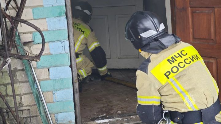 Непотушенные сигареты не оставили шансов: в двух городах ЛНР произошли смертельные пожары 