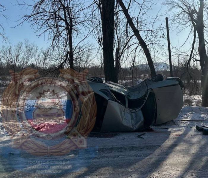 Машину выгнуло: 18-летний бесправник погиб в ДТП в ЛНР
