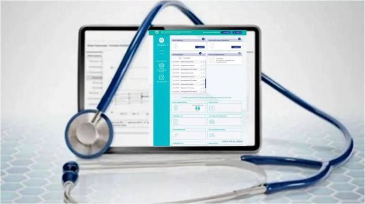 В ЛНР начали внедрять электронные медкарты пациентов