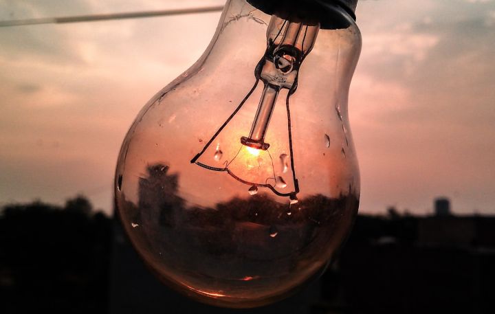 Непогода в ЛНР оставила десятки тысяч жителей без света 