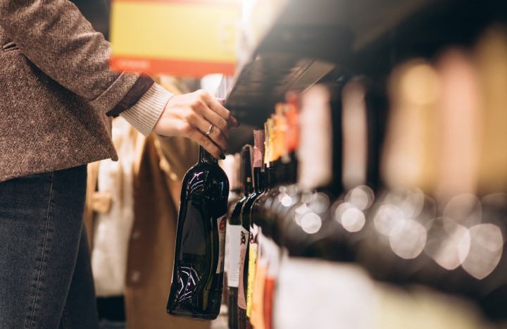 Стало известно, сколько алкоголя купили в ЛНР за первый месяц года 