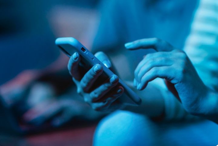 В ЛНР наказывают жителей за комментарии в соцсетях