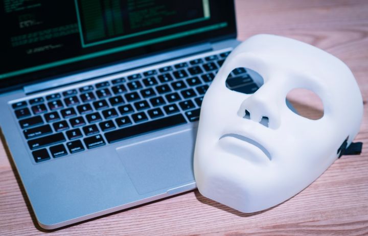 Поддельный приказ о приостановке выплат разоблачили в ЛНР 