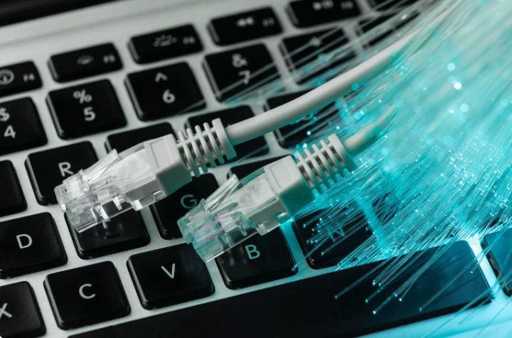 В России может ощутимо вырасти стоимости интернета: в чём причина