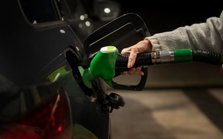 Цены на бензин в России могут резко увеличиться из-за конфликта на Ближнем Востоке 