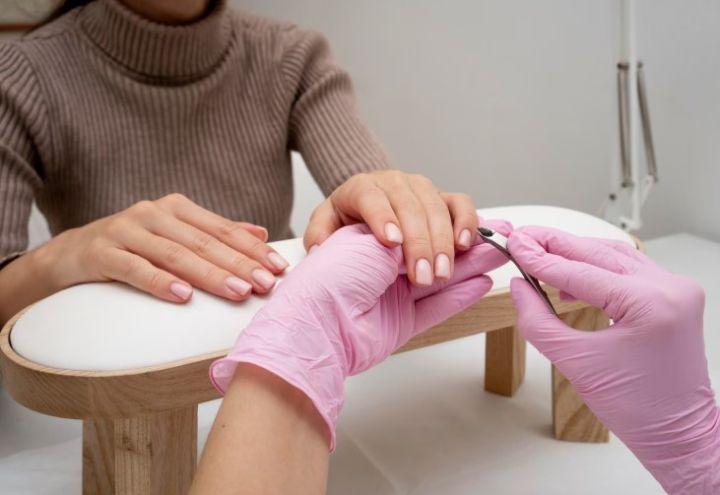 В России утверждён новый ГОСТ на маникюр и педикюр: что изменится с апреля